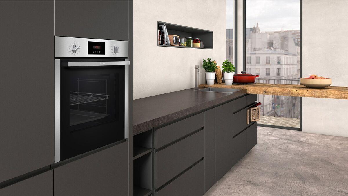 Neff B6CCG7AN0B CircoTherm, 7 functions, Red LED display, Fixed handle, Single Oven
