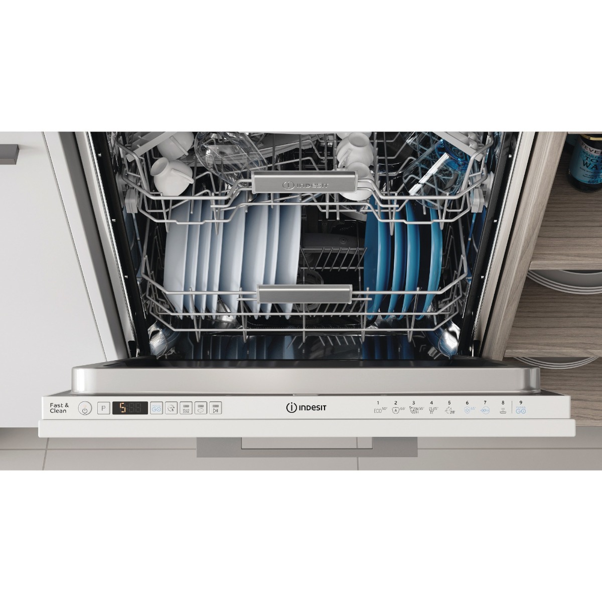 Indesit DIO3T131FEUK Full Size 14 Place Dishwasher