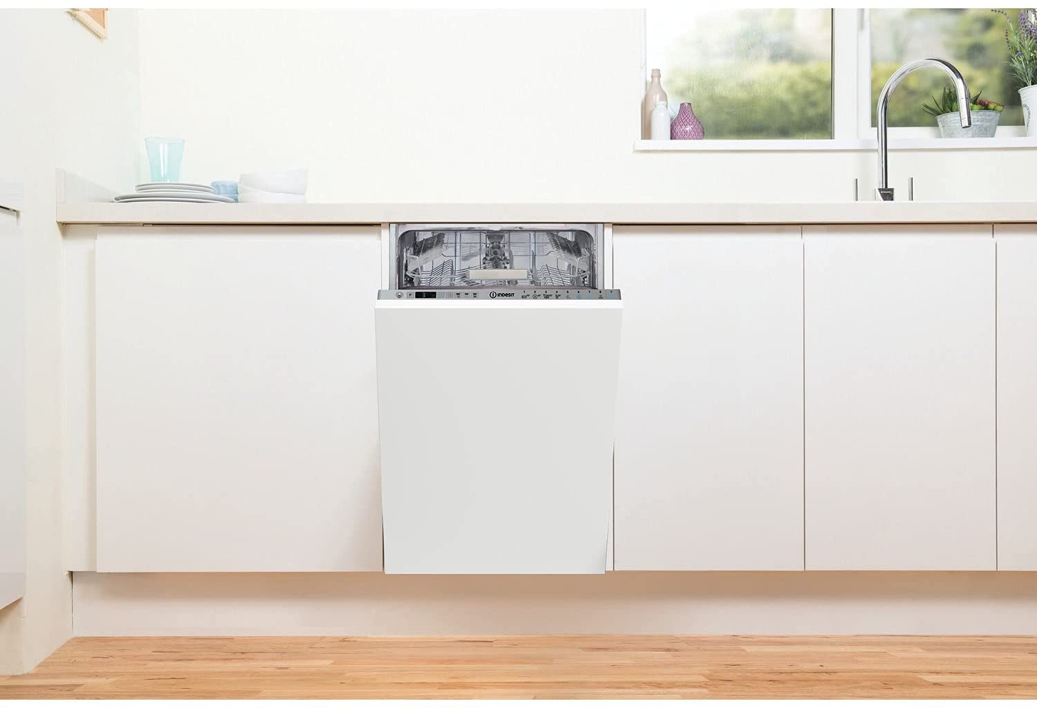 Indesit DSIO3T224EZUKN Slimline Dishwasher