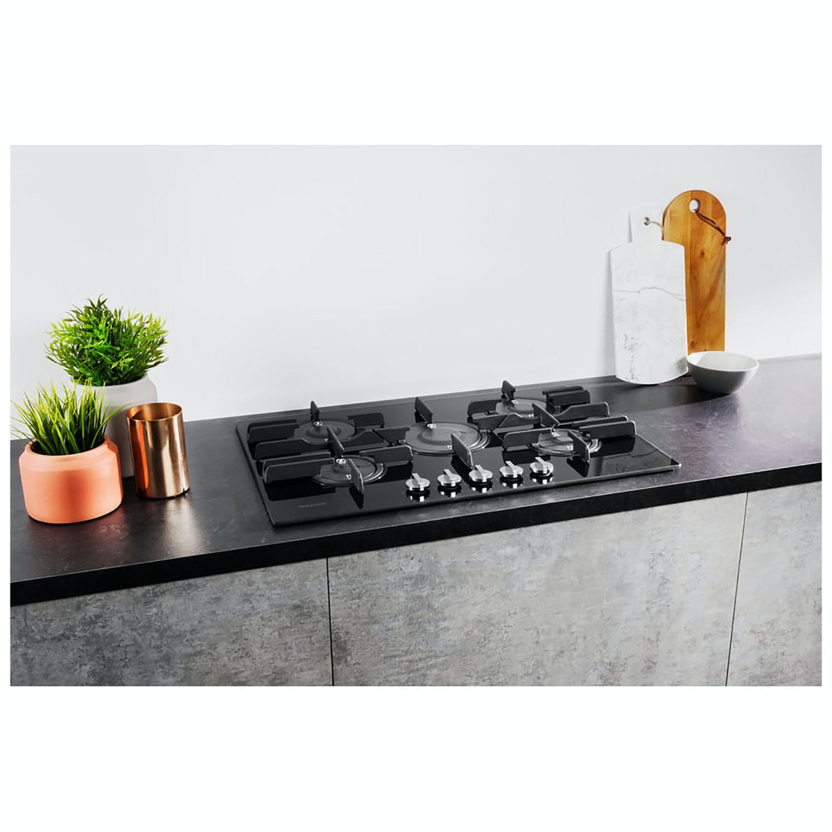 Hotpoint FTGHG751DHBK 70Cm Premium Direct Flame Gas Hob, Cast Iron