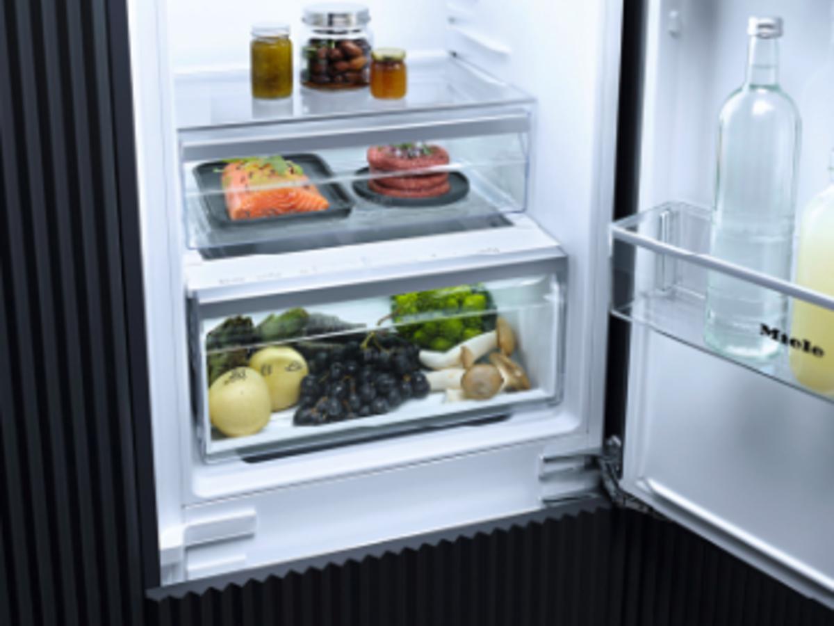 Miele KDN7724E 177 x 56cm, Right Fixed Hinge, 4 shelves Integrated Fridge Freezer