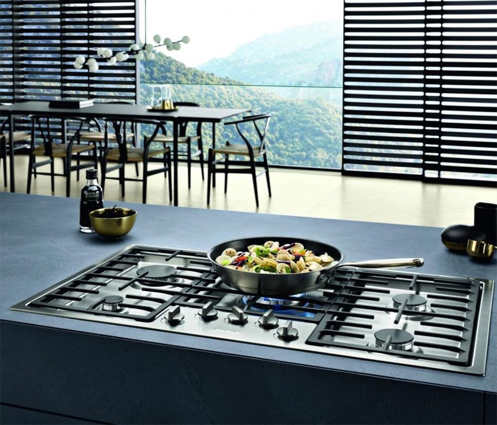Miele KM2354-1 888mm wide, 5 zone gas hob with dual wok