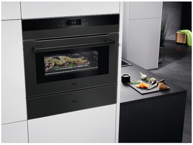 **EX-DISPLAY** Aeg KME768080T CombiQuick Combination Microwave compact oven