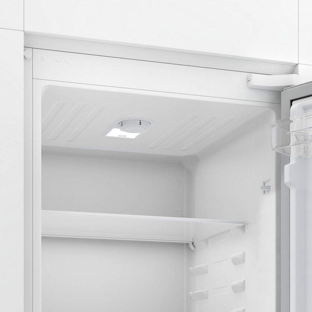 Zenith ZICSD455 54cm 50/50 Manual Integrated Fridge Freezer